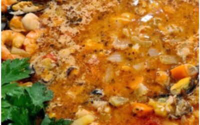 Caldillo de poisson et fruits de mer